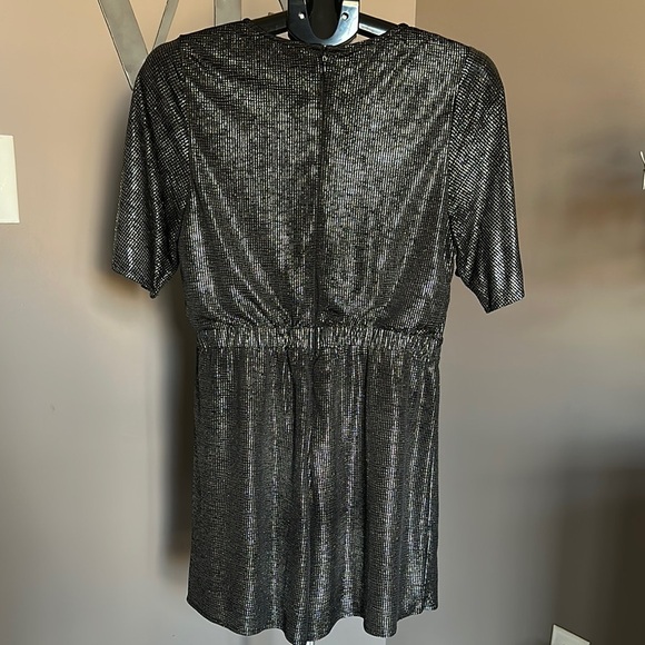 19 Cooper Metallic Sheath Romper. Cruise Wear Resort Wear - Picture 2 of 5